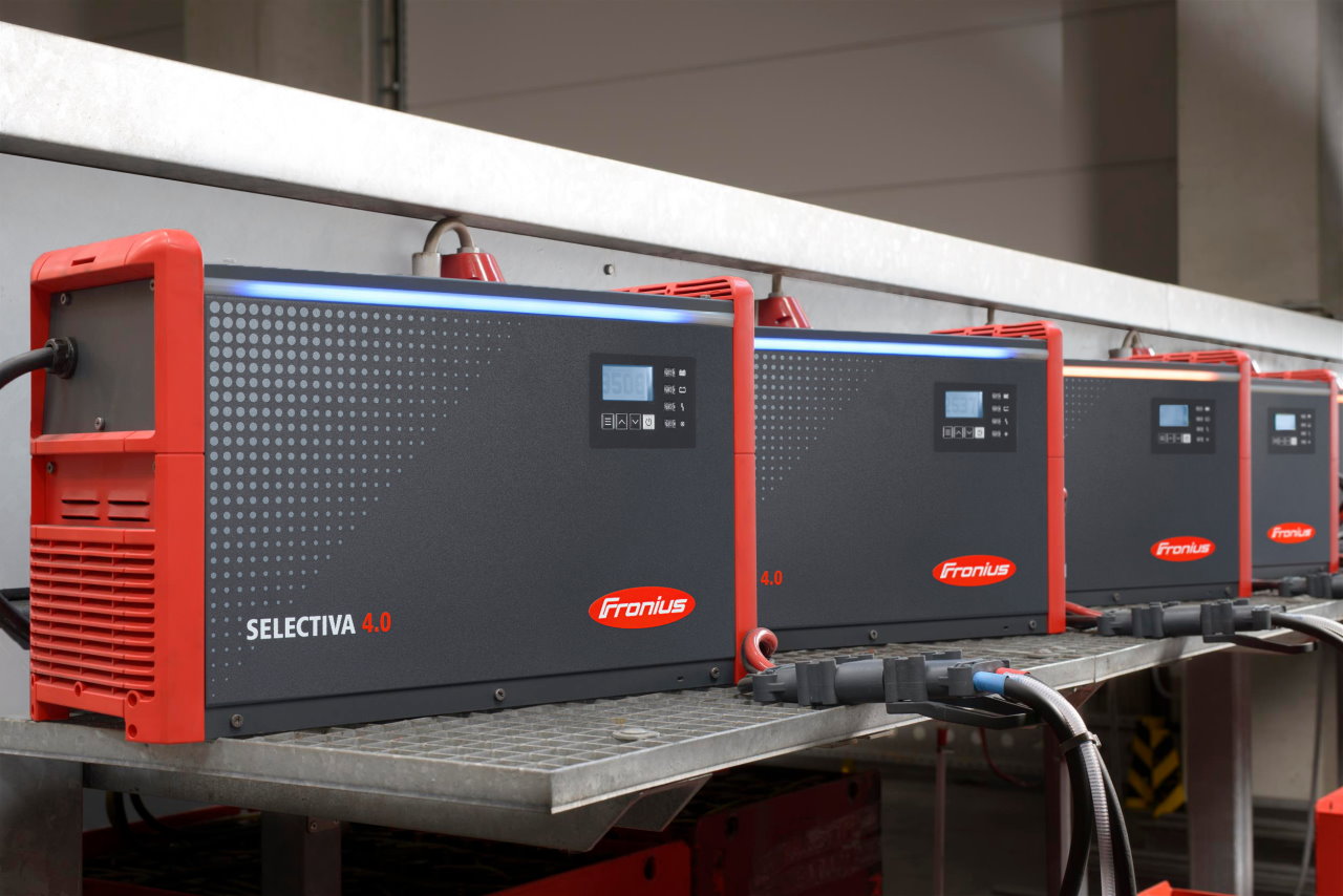 Fronius Selectiva 4.0 Inteligentne ładowanie baterii trakcyjnych
